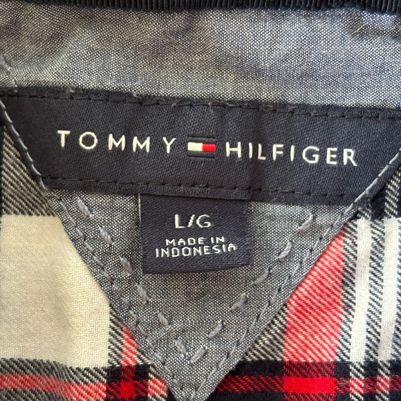 Tommy Hilfiger Gray/navyblue and Red Plaid Shirt Size L/G - Picture 3 of 15